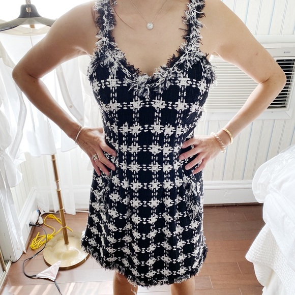 CHANEL tweed dress - Picture 3 of 7